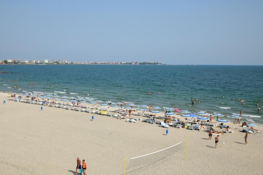 Festa Studio Pomorie Luaran gambar
