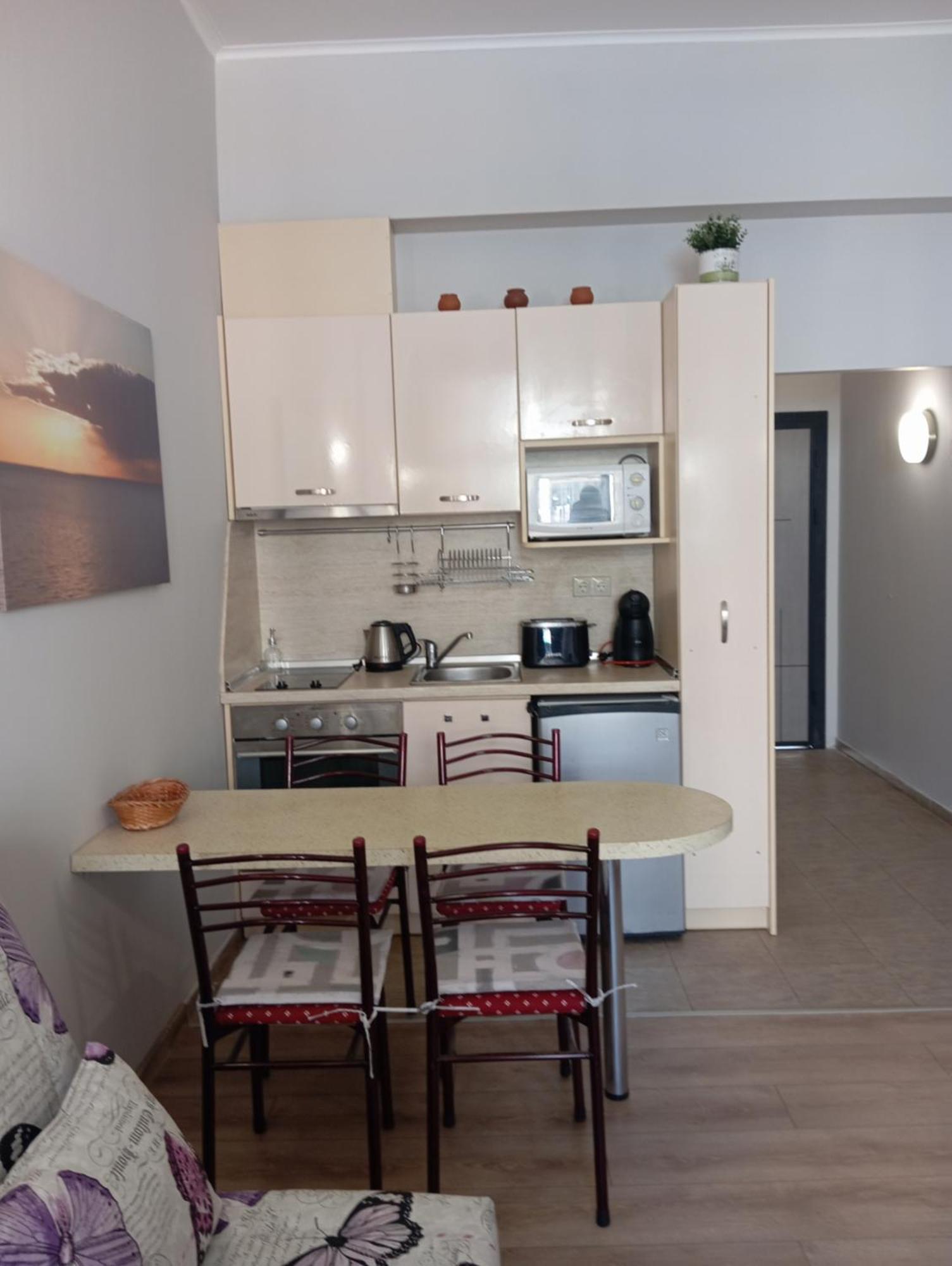 Festa Studio Pomorie Luaran gambar